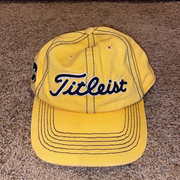 Titleist Iowa Hawkeyes golf hat